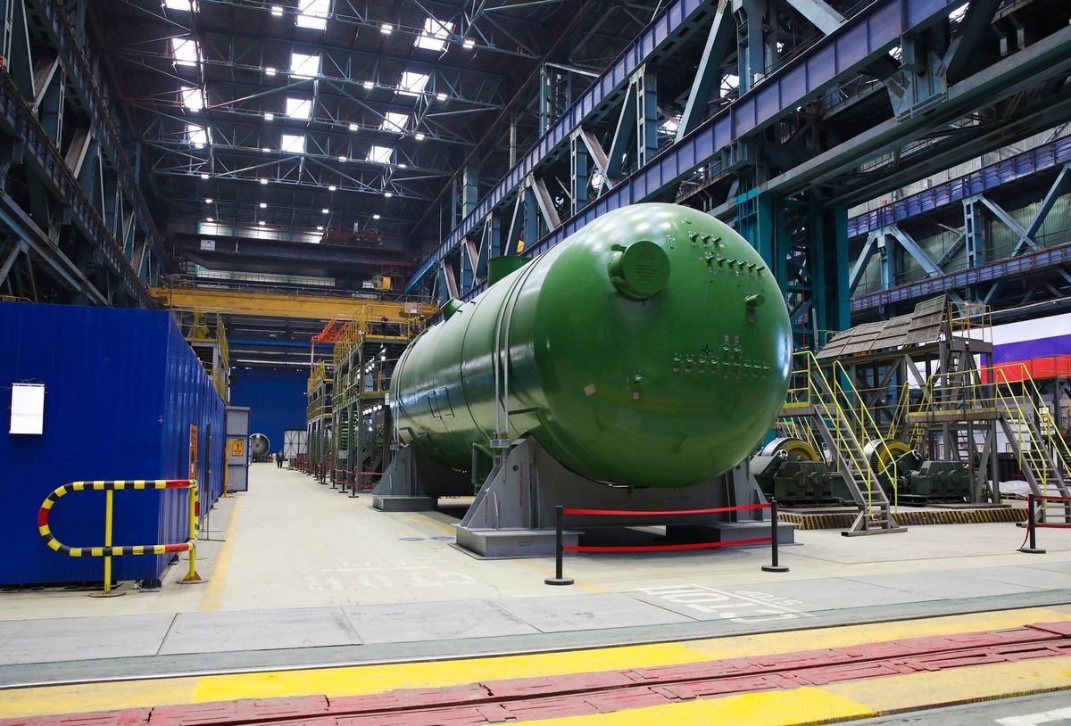 Pipe cutting and beveling equipment used in a pipe prefabrication workshop in Russia